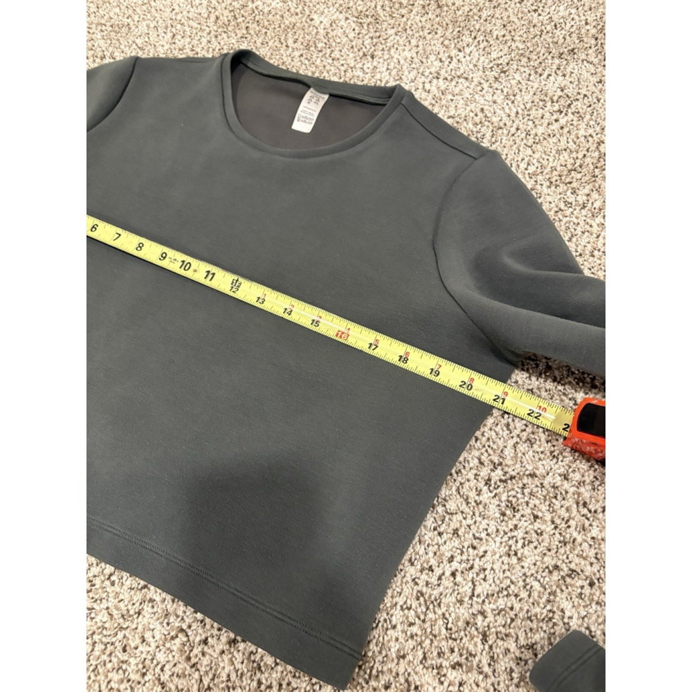 SPANX AirEssentials Relaxed Fit Long Sleeve Top Gray Size Large B1 - Picture 4 of 6